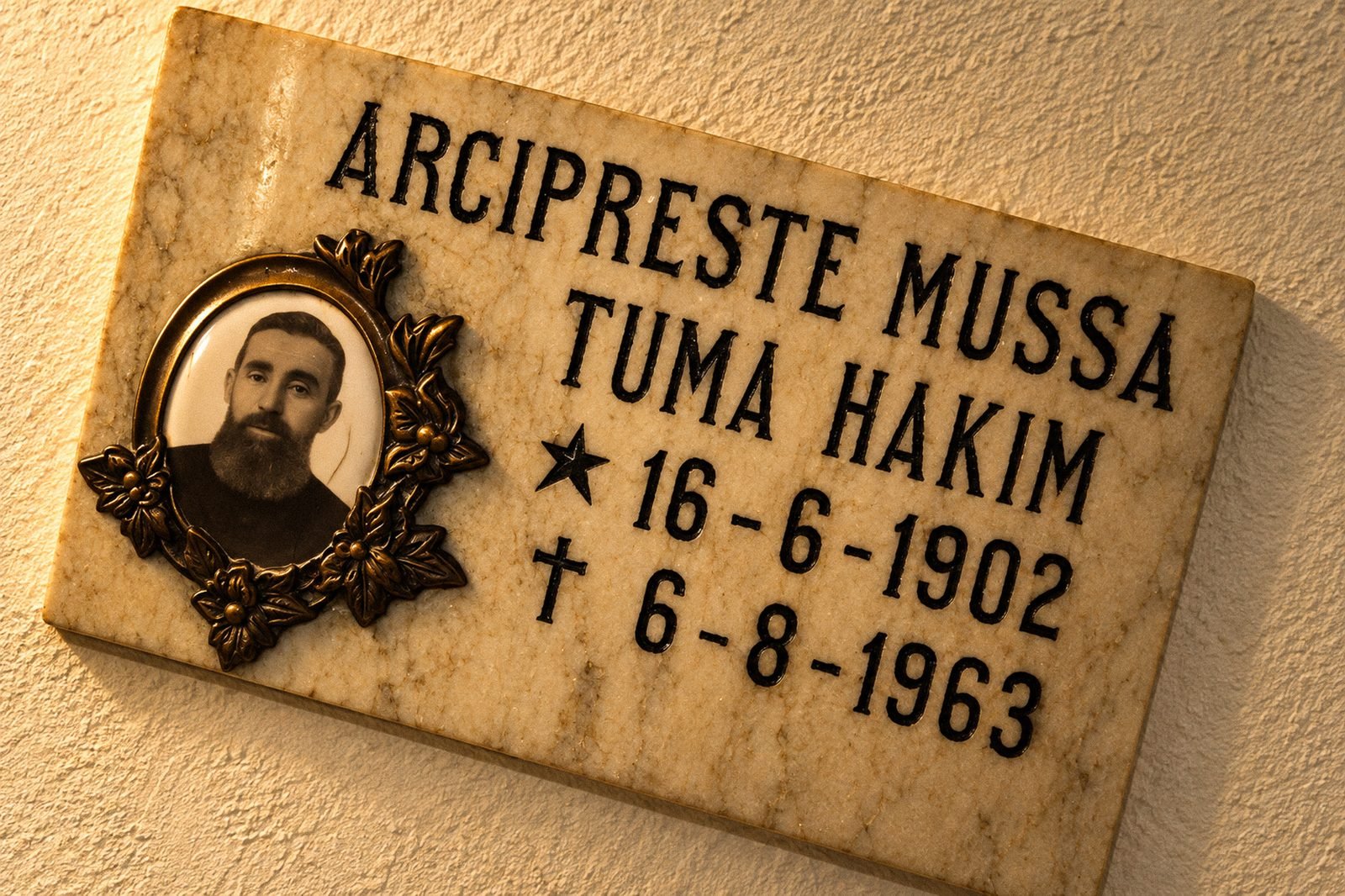 Placa em memória do Arcipreste Mussa Tuma Hakim (1902–1963)